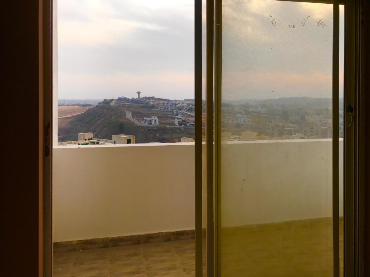 Atrium High Suite 2Bed Family Apartment Near Giga Mall Исламабад Экстерьер фото